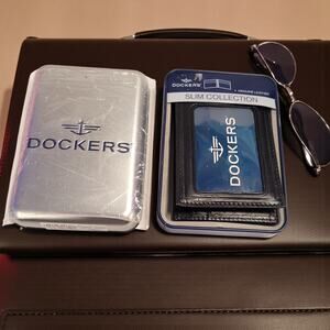 Dockers Mens Leather BiFold Wallet Slim Black Retro W/Case NEW Slim Fold